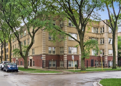 3923 W Ainslie Street - Photo 1