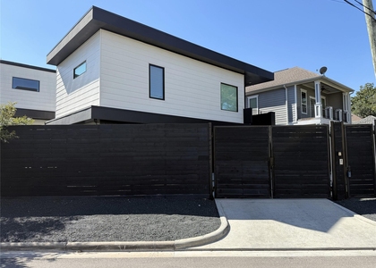 1015 E 27th Street - Photo 1