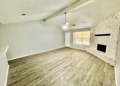 13942 Towne Way Drive - Photo 1