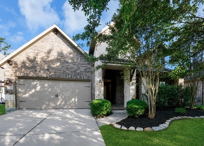 143 W Wading Pond Circle - Photo 1