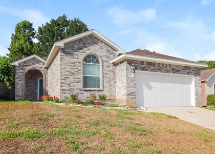 2309 Highland Crossing Drive - Photo 1