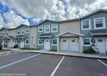 1895 Convair St Se Se - Photo 1