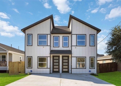 7215 Sandra St - Photo 1