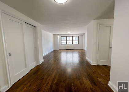 East 89th Street - Photo 1