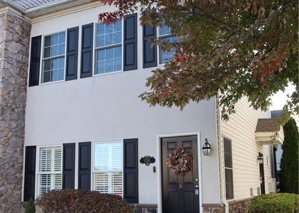 1785 Chateau Place - Photo 1