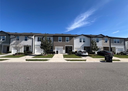852 Grandin Street - Photo 1