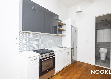 228 Kingsland Ave - Photo 1