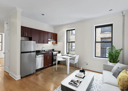 201-205 West 11th Street - Photo 1