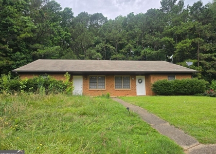 2646 Rabun Circle - Photo 1