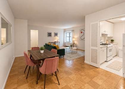 East 63rd Street - Photo 1