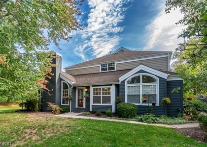325 Greenfield Rd - Photo 1