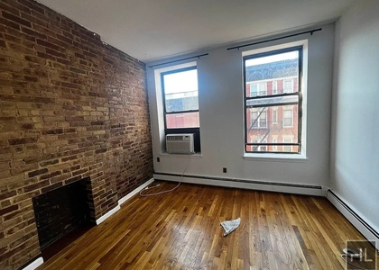 Sullivan Street - Photo 1