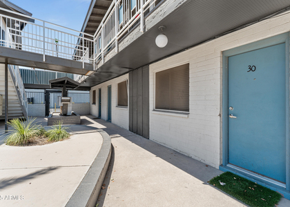 3025 N 32nd Street - Photo 1