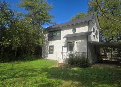 4819 Morris Avenue - Photo 1