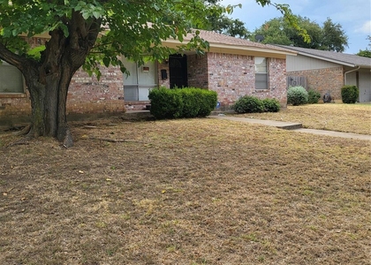 1551 Pamela Lane - Photo 1