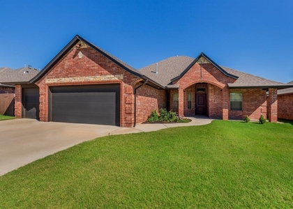 11113 Nw 8th Street - Photo 1