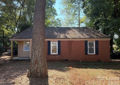 5135 Grapevine Drive - Photo 1