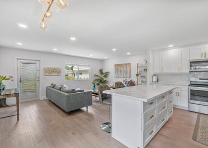 70 Valencia C - Photo 1