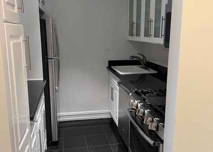 W 52nd Street / 8th Avenue - Photo 1
