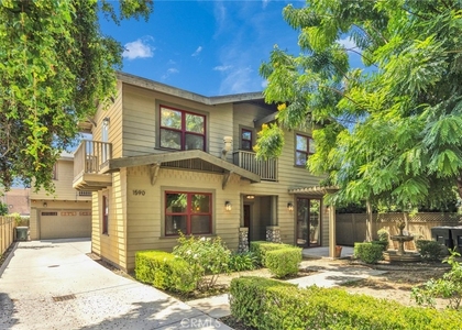 1590 Locust - Photo 1