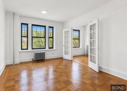 West 11th Street - Photo 1