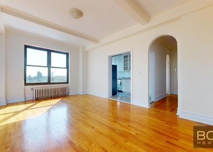 Second Avenue - Photo 1