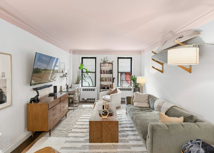 225 W 25th Street - Photo 1