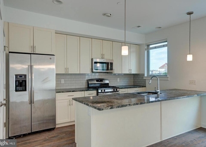 2104 Kensington Walk - Photo 1