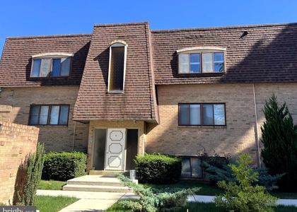 33 Windermere Avenue - Photo 1