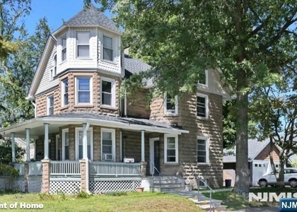 81 Main - Photo 1