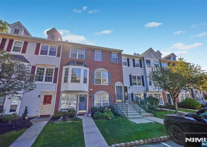1321 Lavender - Photo 1