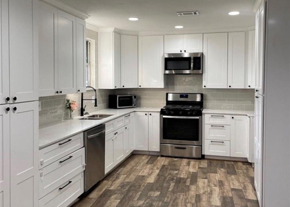 209 Harold Lane - Photo 1