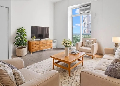 88 Fulton Street - Photo 1