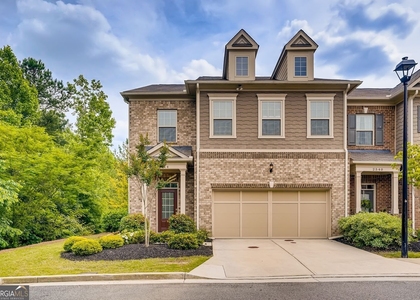 2544 Josselyn Lane Se - Photo 1