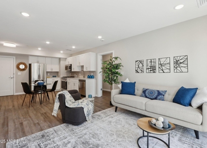272 Willow Avenue - Photo 1