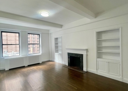 West 55th Street - Photo 1