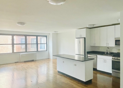 East 82nd St / 2nd Avenue - Photo 1