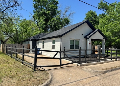 2707 Cross Street - Photo 1