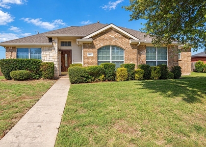 1445 Gatlinburg Circle - Photo 1