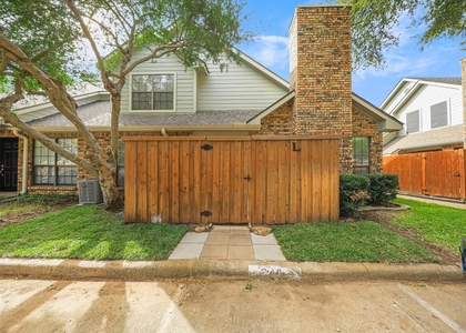 449 Harris Street - Photo 1