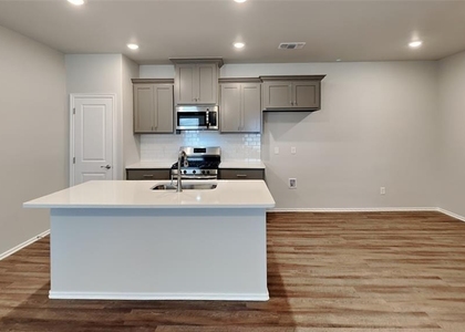 9320 Nw 125th Street - Photo 1