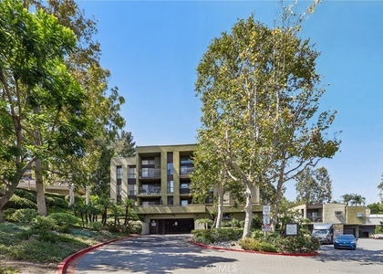 898 Temple Terrace - Photo 1