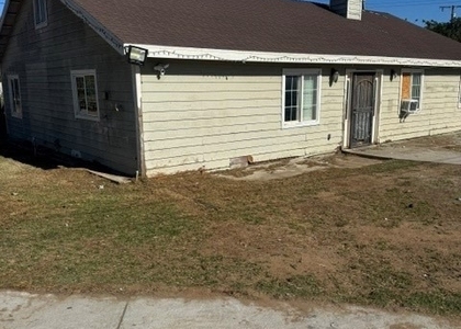 2851 Armstrong - Photo 1