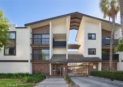 814 E Windsor Avenue - Photo 1