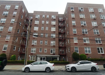 63-45 Saunders Street - Photo 1