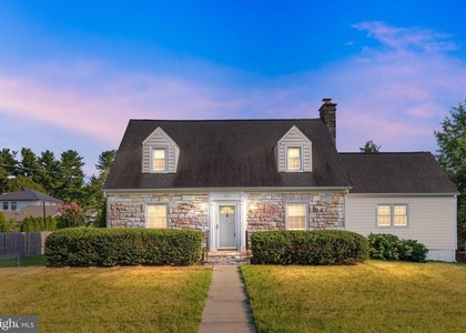603 Martin Avenue - Photo 1