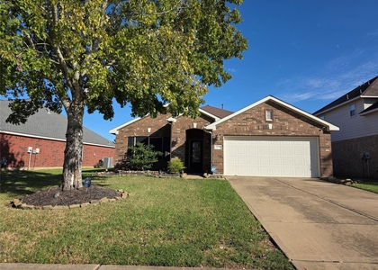 611 Arbor Green Lane - Photo 1