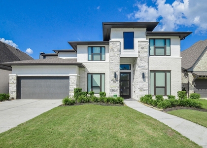 30206 Crossfield Court - Photo 1