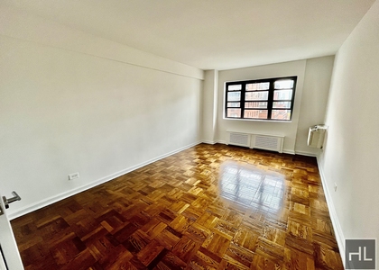 East 35 Street - Photo 1