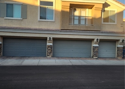 3213 Regal Swan Place - Photo 1
